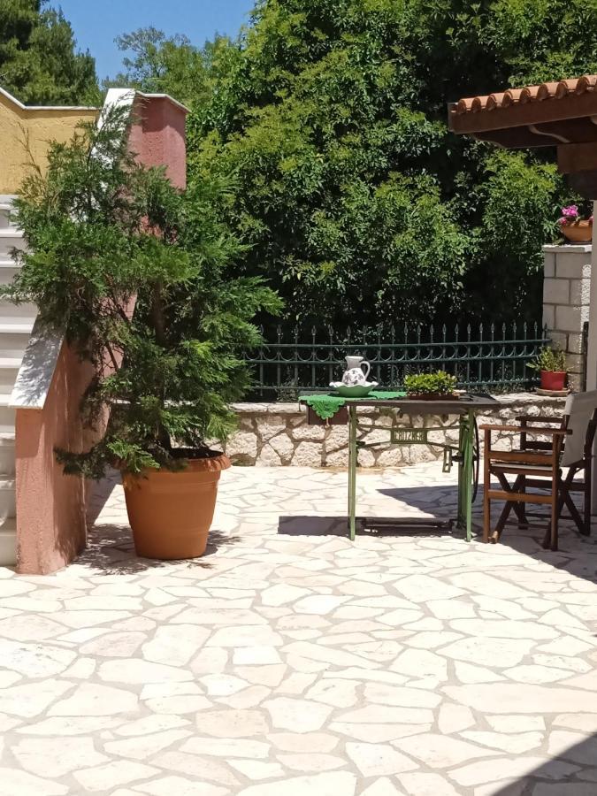 Kariá La Casa Di Bella A Tradional Stone House With Barbecue 빌라 외부 사진