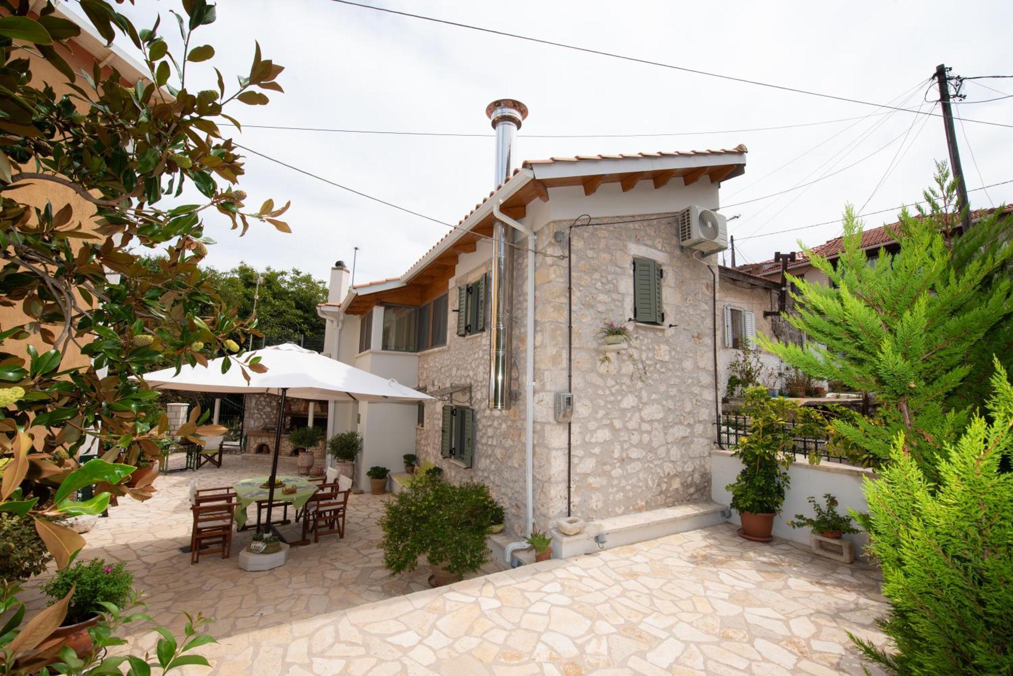 Kariá La Casa Di Bella A Tradional Stone House With Barbecue 빌라 외부 사진
