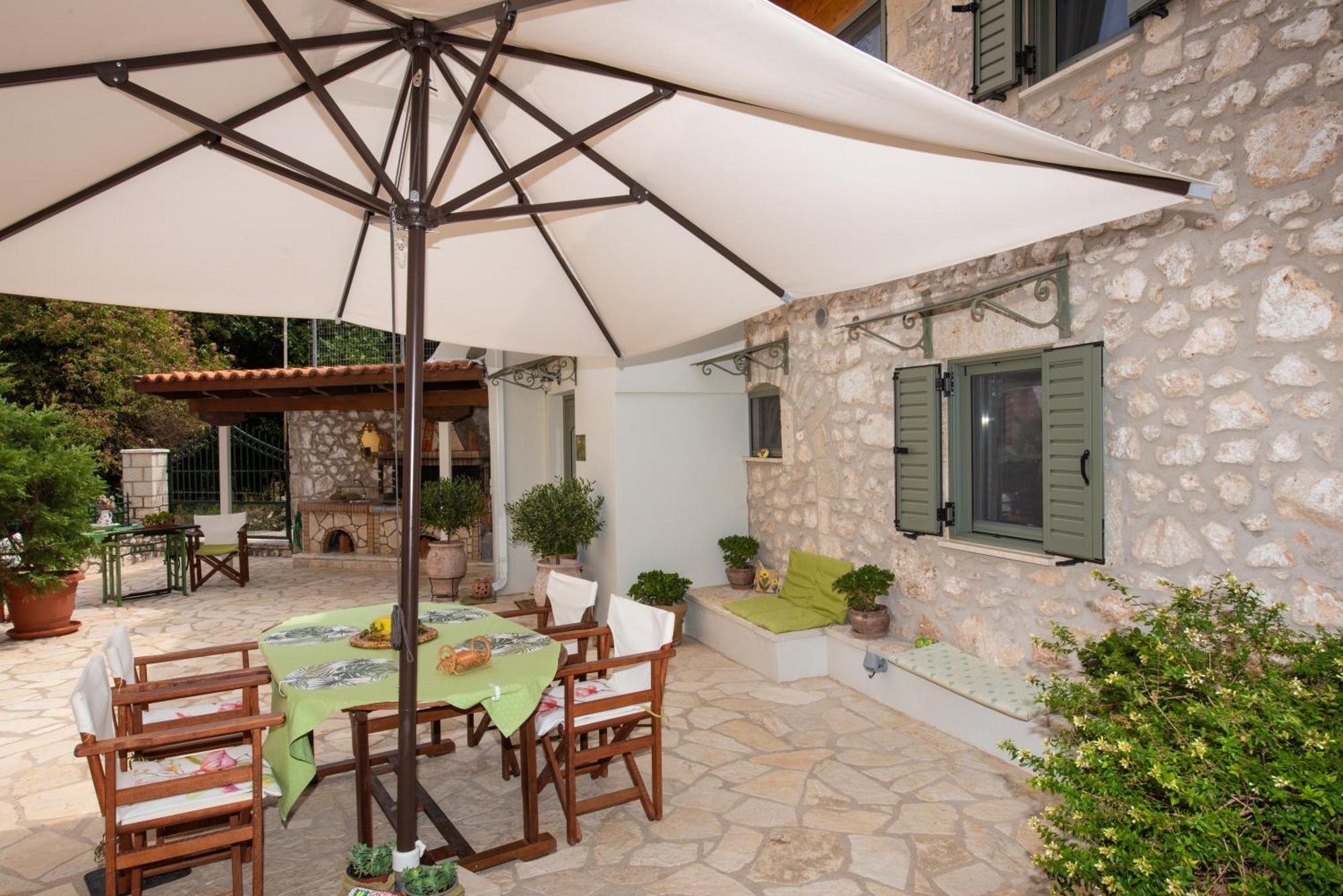 Kariá La Casa Di Bella A Tradional Stone House With Barbecue 빌라 외부 사진